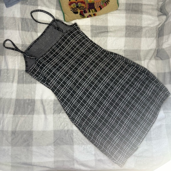 🤍🖤Stitch and pine dress🖤🤍 - Picture 2 of 4